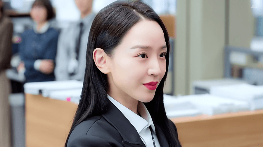 사내 감사팀의 촉망 받는 엘리트인 저를 새로 부임한 실장님이 사내 불륜이나 잡으라면서 좌천시켰어요.. | 인스티즈