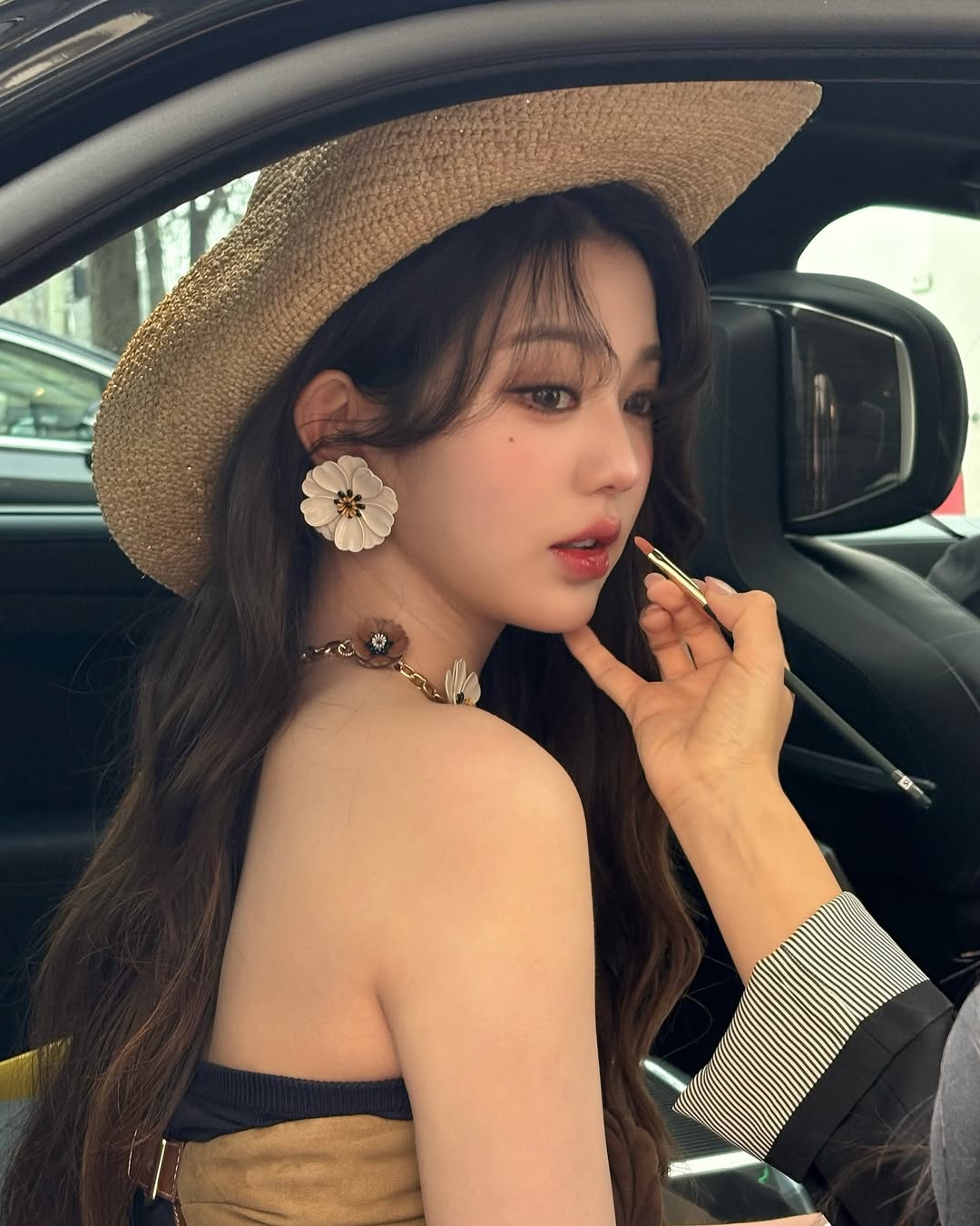 그냥 소소하게 이뻤던 카우걸 장원영.jpgif | 인스티즈