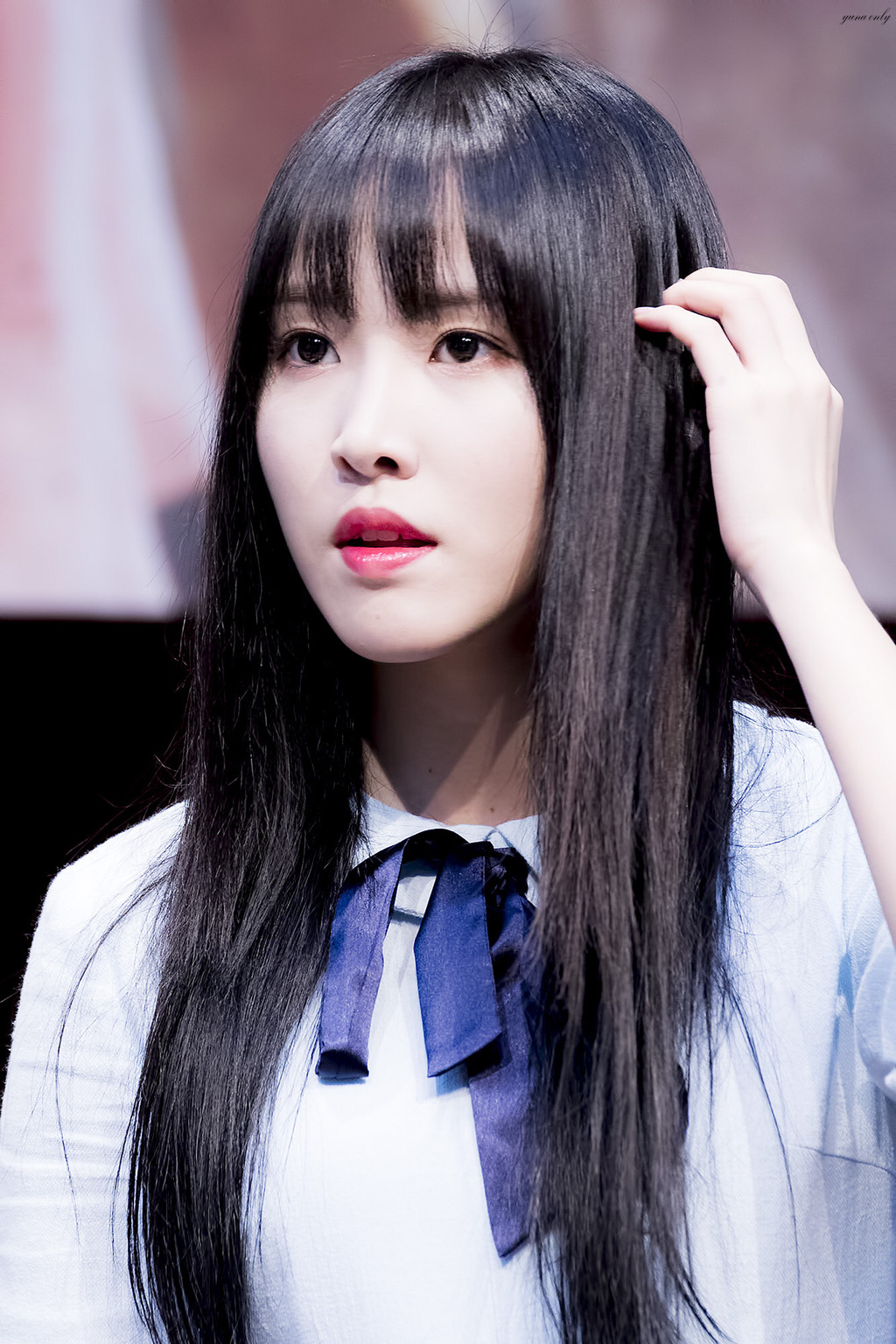 [여자친구] 문득 올려다 본 하늘이 이뻐서 유주 | 인스티즈
