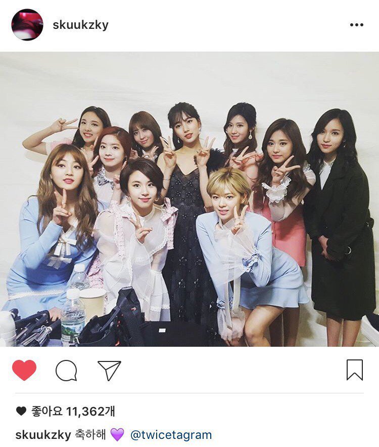 후배들 축하하는 수지 | 인스티즈