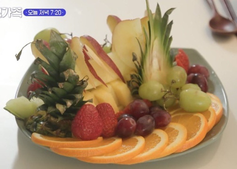 인생을 혼자 200퍼센트쯤 살고 있는것 같은 기상천외한 모니카 일화들.jpg | 인스티즈