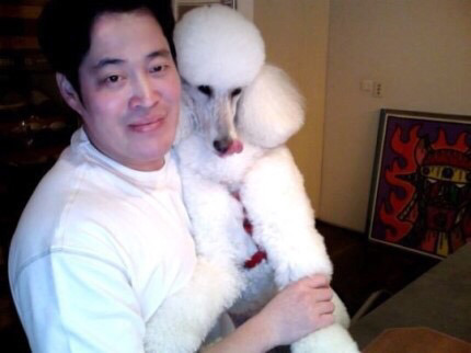 자신이 키우는 반려견에게 펫샵을 선물한 남자.jpg | 인스티즈