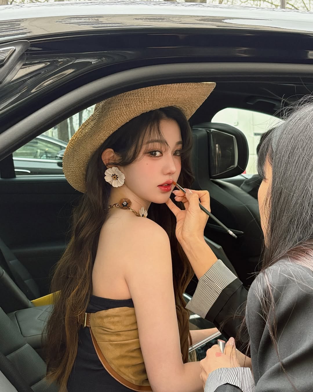 그냥 소소하게 이뻤던 카우걸 장원영.jpgif | 인스티즈