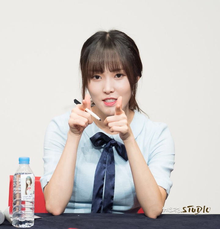 [여자친구] 문득 올려다 본 하늘이 이뻐서 유주 | 인스티즈