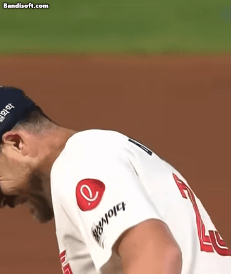 정색 vs 웃다가 정색.gif | 인스티즈