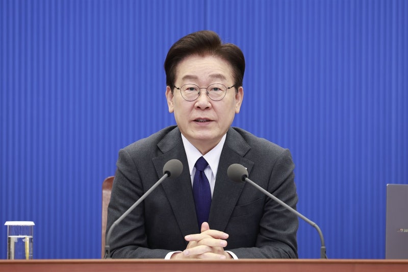 이 대통령 "체험학습, 교사에 불합리한 부담 없는지 검토" | 인스티즈