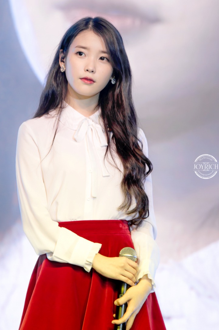 아이유 옷 잘 입히는 코디.gif | 인스티즈
