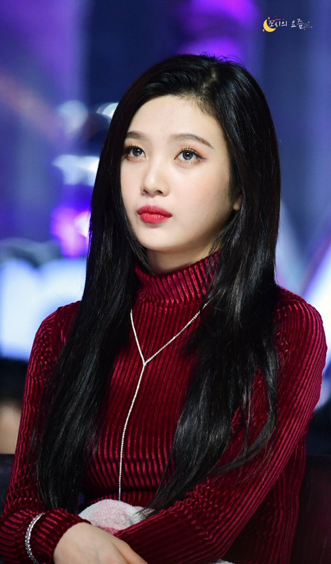 오늘자 인가 양갈래 큐티섹시 조이 | 인스티즈