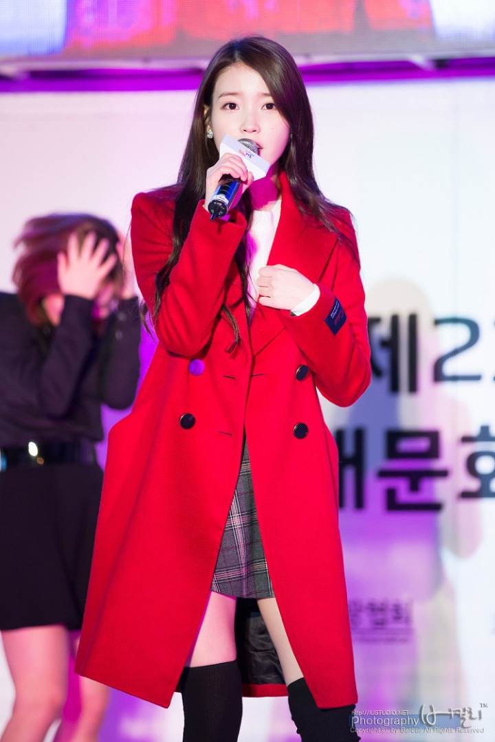 아이유 옷 잘 입히는 코디.gif | 인스티즈