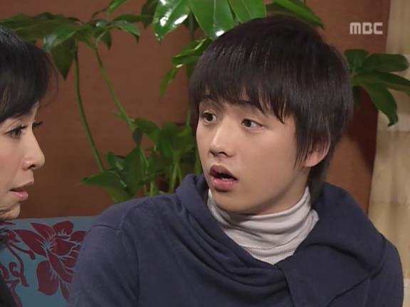 [거침없이하이킥] 민호가 유미랑 뽀뽀해서 충격받은 박해미 ㅋㅋㅋㅋㅋ.jpg | 인스티즈