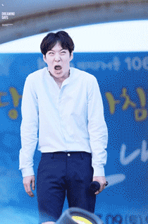 관심을 갈구하는 아이돌.GIF | 인스티즈