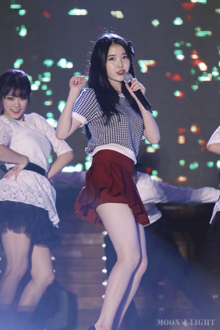 4년전 플레어스커트 아이유.jpg | 인스티즈