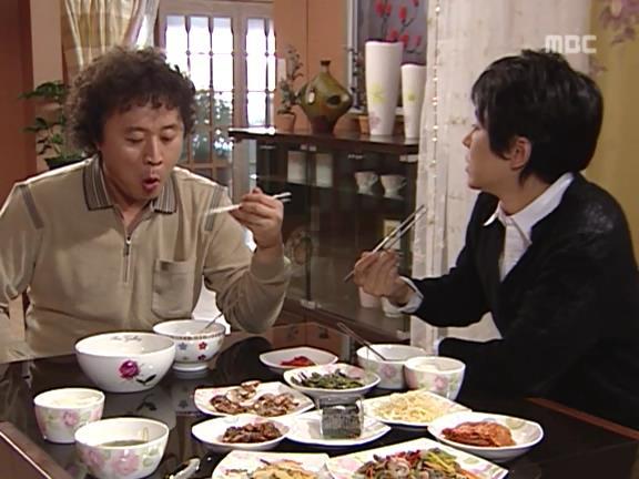 [거침없이하이킥] 민호가 유미랑 뽀뽀해서 충격받은 박해미 ㅋㅋㅋㅋㅋ.jpg | 인스티즈