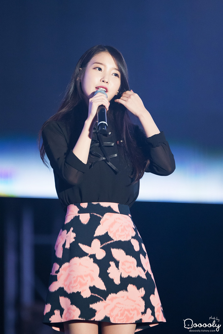 아이유 옷 잘 입히는 코디.gif | 인스티즈