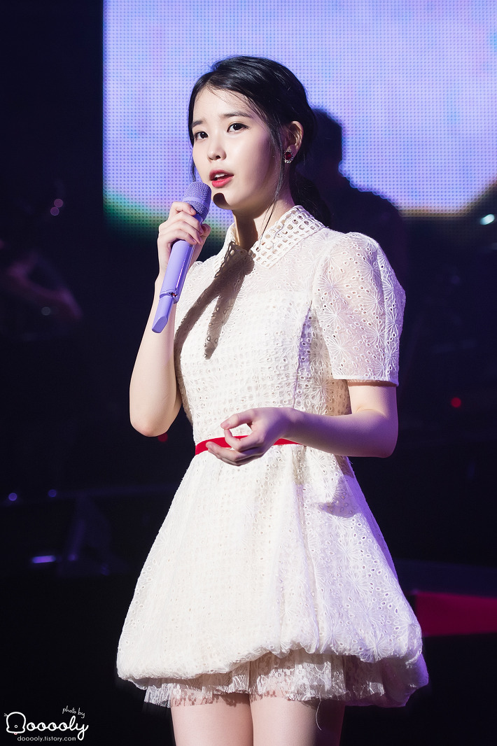 아이유 옷 잘 입히는 코디.gif | 인스티즈