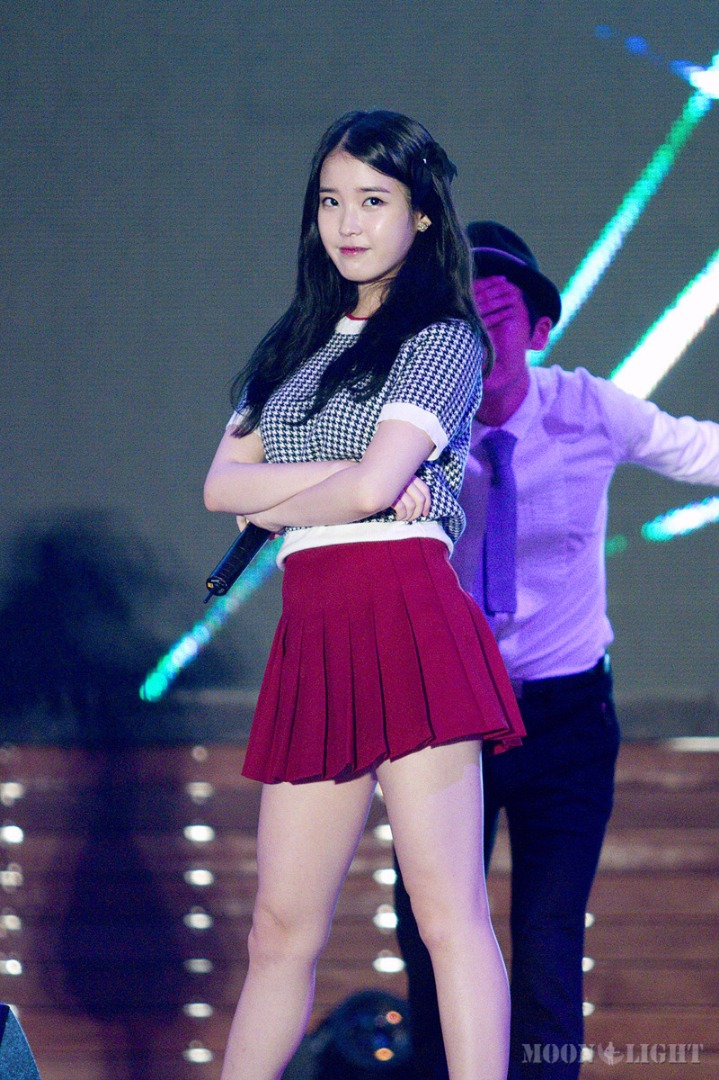 4년전 플레어스커트 아이유.jpg | 인스티즈