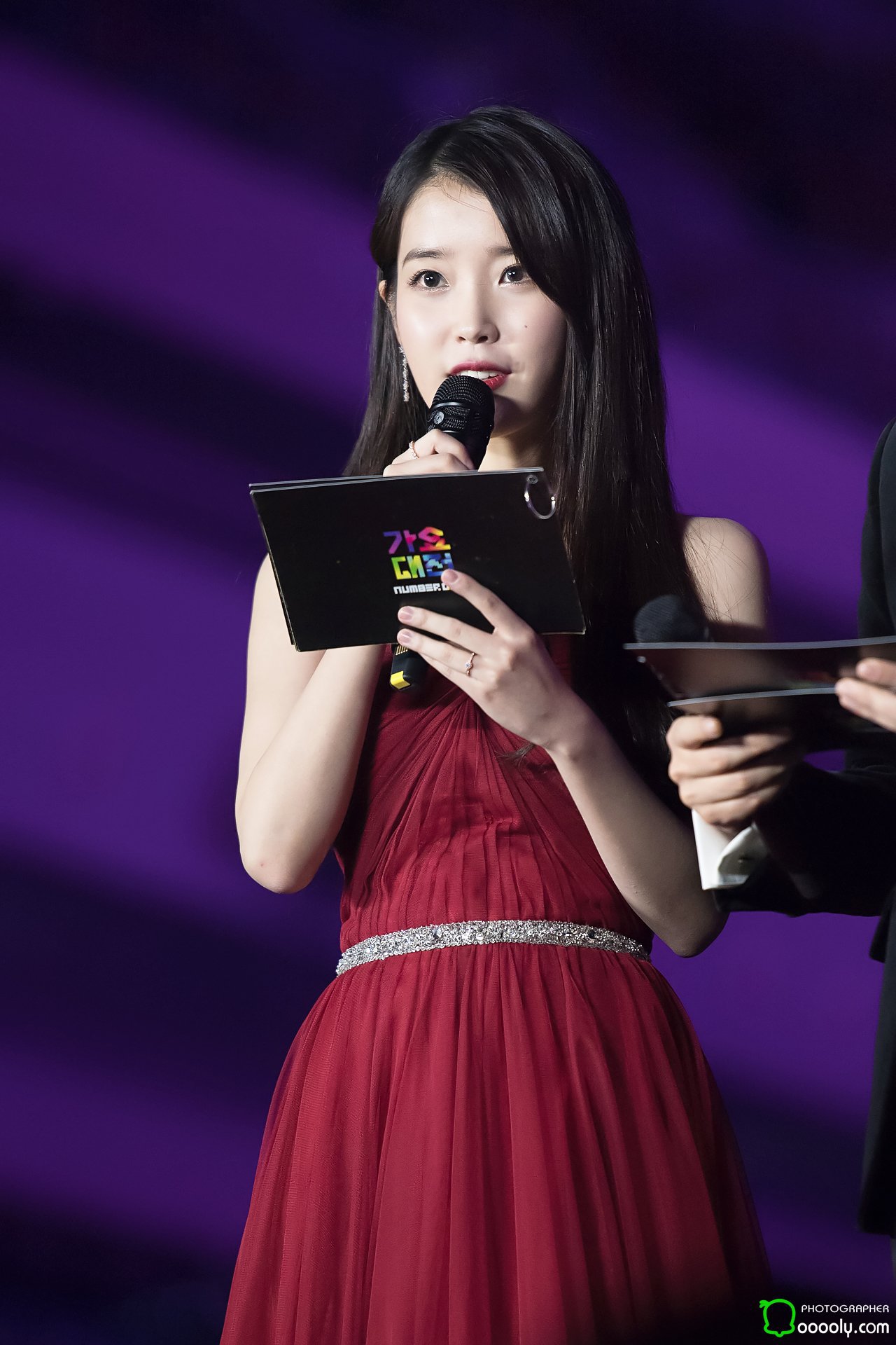 2017 가요대전 아이유 2 | 인스티즈