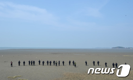 하반신 시체 발견된 안산 방조제 현장.jpg | 인스티즈