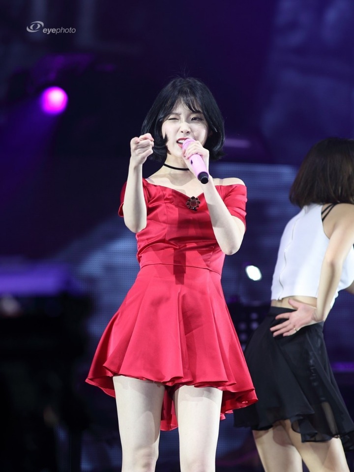 아이유 옷 잘 입히는 코디.gif | 인스티즈