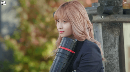 트와이스 모모 나비잠 뮤비 움짤.gif | 인스티즈