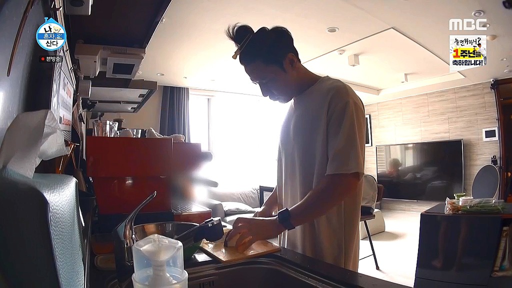 [나혼자산다] 수선스러움 없이 깔끔과 결벽 사이에 있는 이규형.jpg | 인스티즈