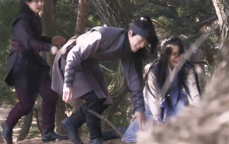 [왕은사랑한다] 메이킹에서 청춘물 찍고있는 임시완 윤아 홍종현 | 인스티즈