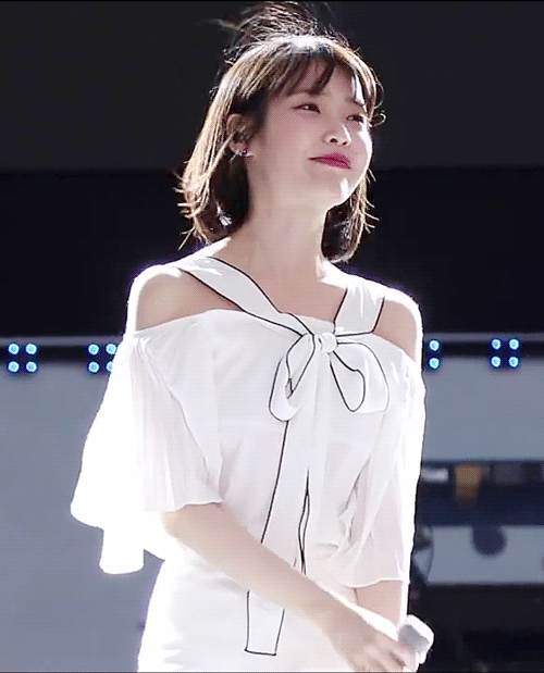 아이유 옷 잘 입히는 코디.gif | 인스티즈