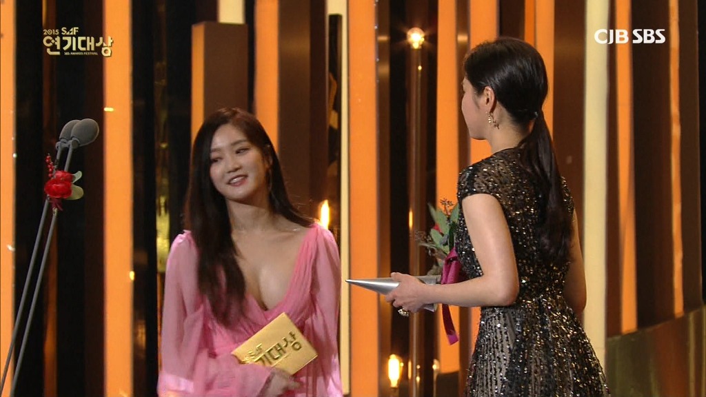 주관적인 2015 sbs 연기대상의 MOM 이유비.jpg | 인스티즈