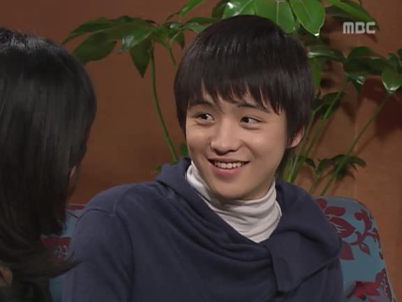 [거침없이하이킥] 민호가 유미랑 뽀뽀해서 충격받은 박해미 ㅋㅋㅋㅋㅋ.jpg | 인스티즈