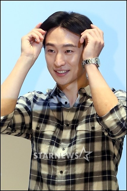 오대오 가르마 스타일한 이제훈.jpg | 인스티즈