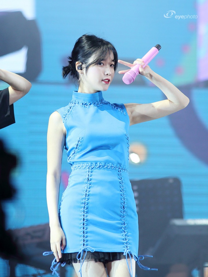 아이유 옷 잘 입히는 코디.gif | 인스티즈