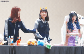 [여자친구] 은하 놀리기.gif | 인스티즈