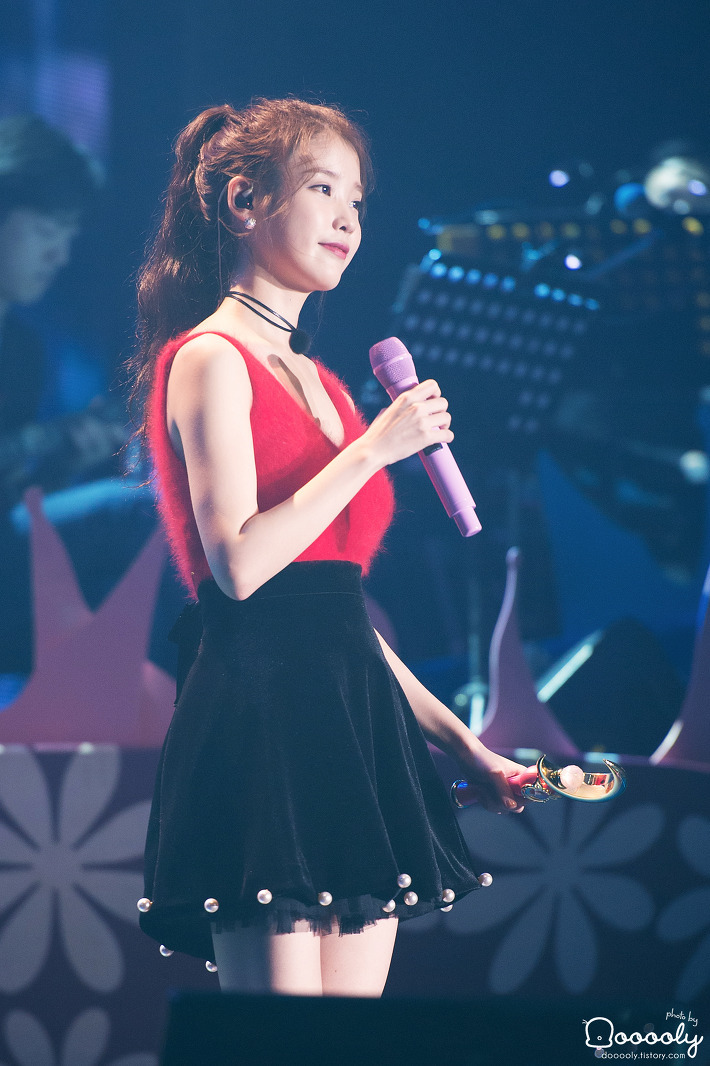 아이유 옷 잘 입히는 코디.gif | 인스티즈