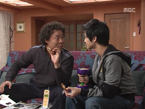 [거침없이하이킥] 민호가 유미랑 뽀뽀해서 충격받은 박해미 ㅋㅋㅋㅋㅋ.jpg | 인스티즈