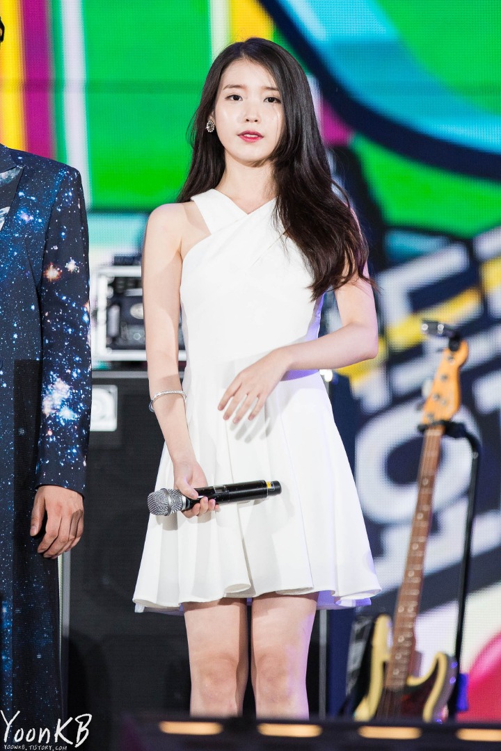 아이유 옷 잘 입히는 코디.gif | 인스티즈