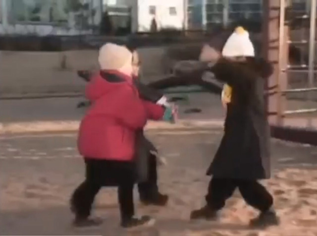 미달이 땜에 화가 난 정배와 의찬이 | 인스티즈