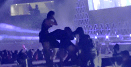 점점 심각해지는 무대위실신하는 아이돌.jpg | 인스티즈