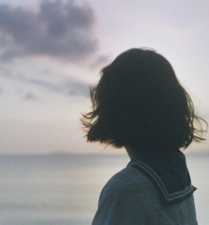  그리움을 모아 태우면 어떤 냄새가 날까 | 인스티즈