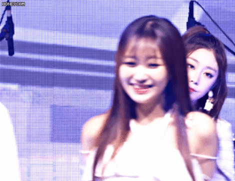 러블리즈 지수 진리의 흑발시절.gif | 인스티즈