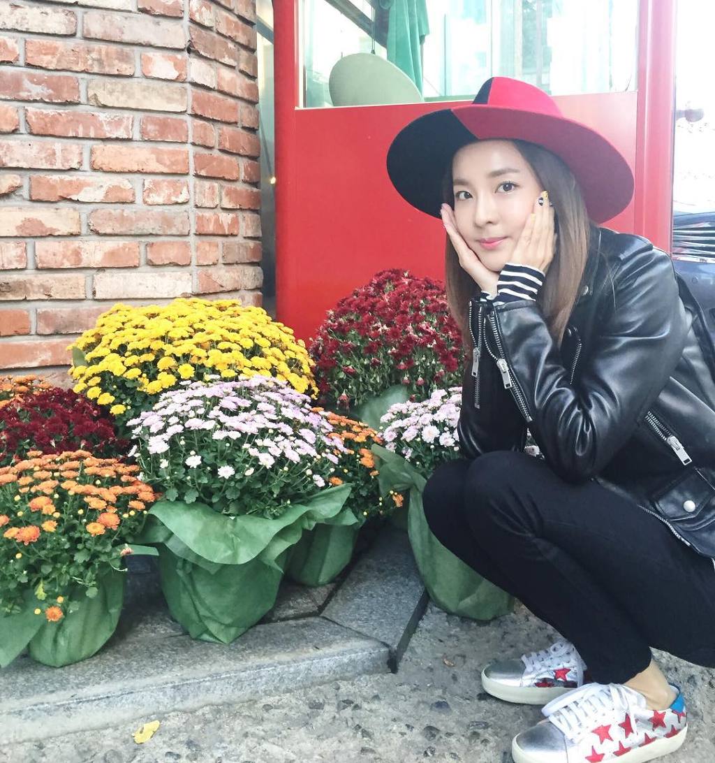 남자들이 탐낼만한 아이템 많은 산다라박 사복 패션.jpg | 인스티즈