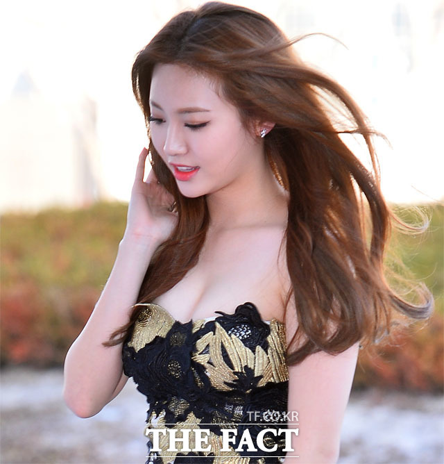 유라의 뒤태 | 인스티즈