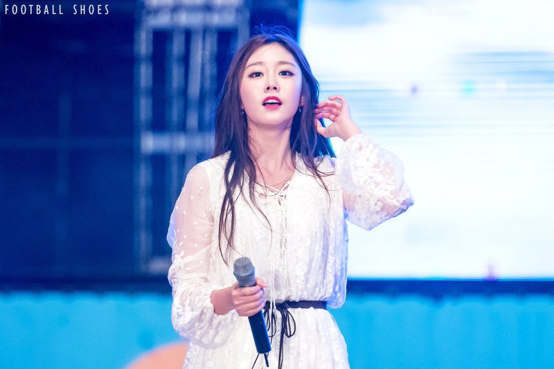 러블리즈 지수 진리의 흑발시절.gif | 인스티즈
