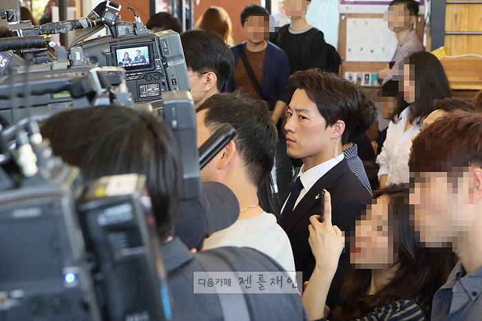 얼굴이 치안이다 - 문재인 경호원 | 인스티즈