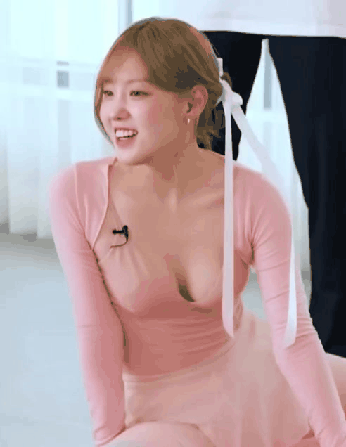 노출의상 때문에 해명하는 아이돌 | 인스티즈