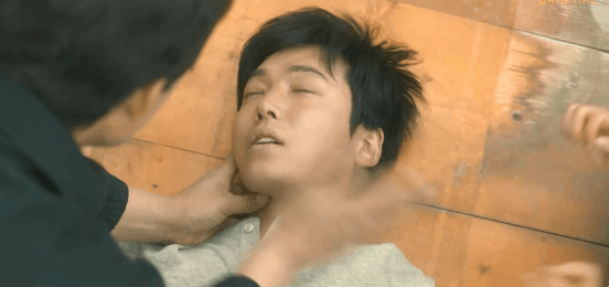 [라이프온마스] 2018년 경찰 한태주의 눈물겨운 쌍팔년도 수사 적응기 속 | 인스티즈