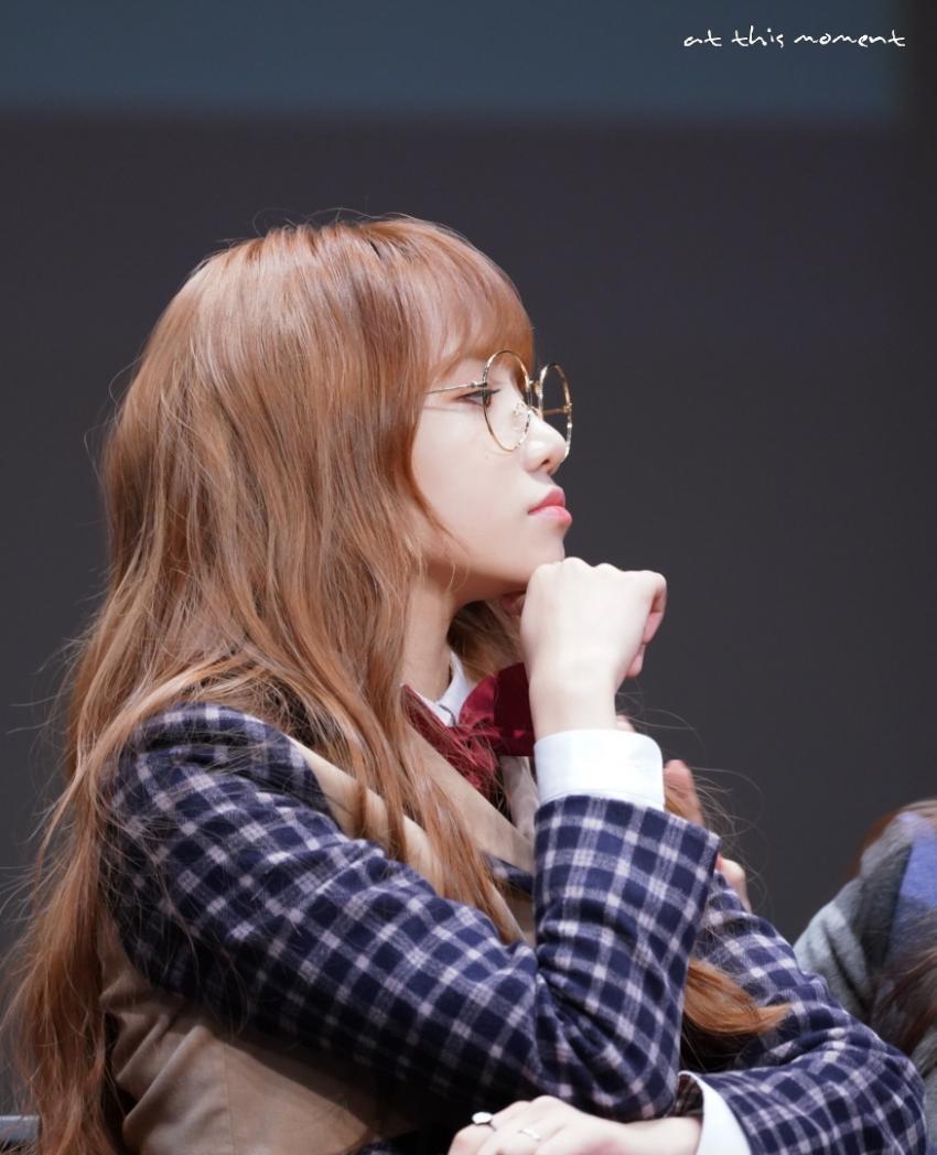 아이즈원) 조유리 안경짤 모음 2.gif | 인스티즈