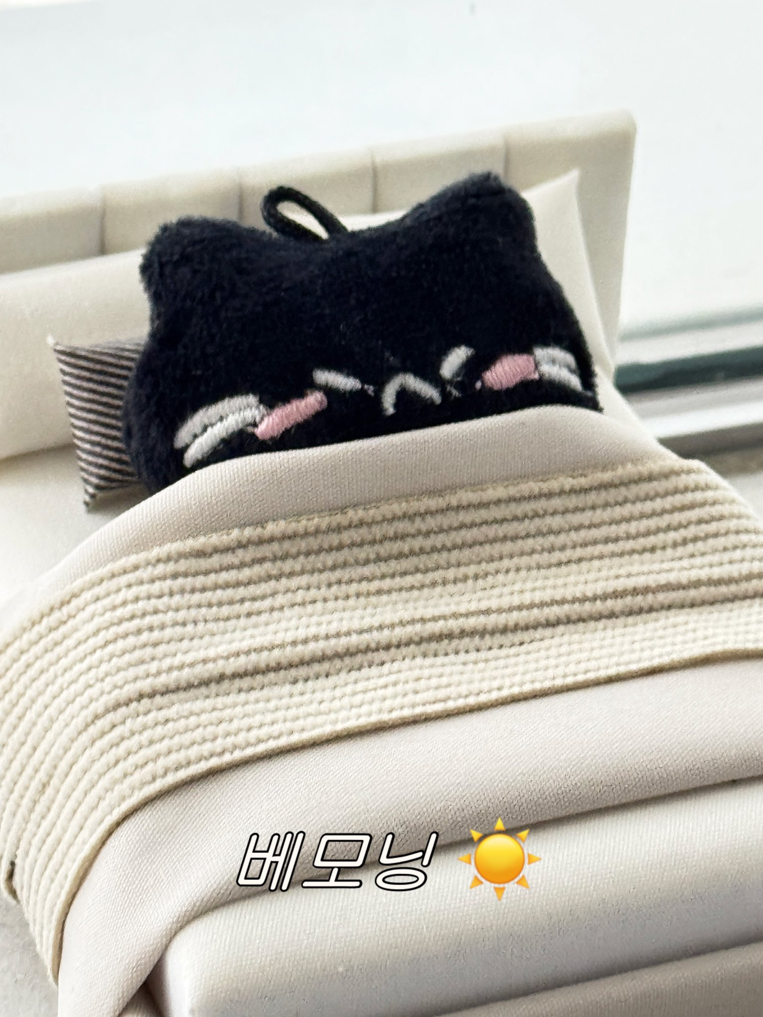 팬 아니어도 사고 싶을 것 같은 베몬 새 앨범 키링 버전 | 인스티즈