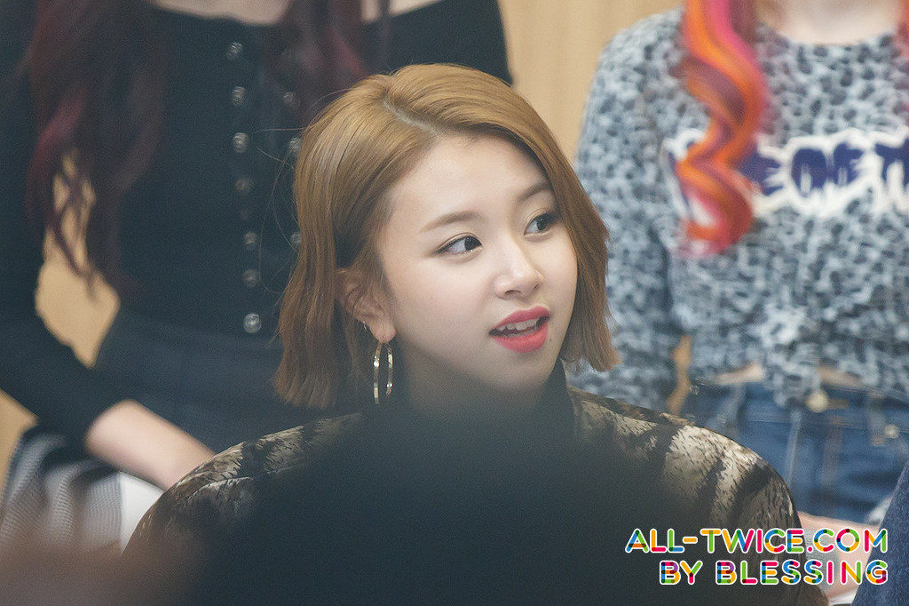 아침엔(뚠뚠)상큼한(뚠뚠)트와이스채영이.jpgif | 인스티즈