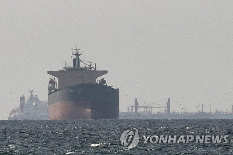 [1보] 정부 "호르무즈 해협 한국 선박 피격 여부 확인 중" | 인스티즈