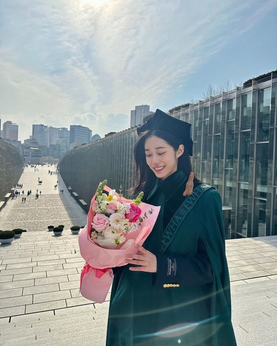 대학 때 인기 많았다는 배우 노윤서 | 인스티즈